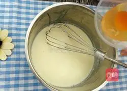 Illustration of how to make butter whole egg tarts 6