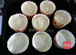 Illustration of how to make chiffon cup cake 12