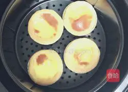 Illustration of how to make air fryer egg tarts 3