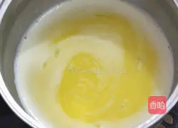 How to make super cute strawberry ice cream puffs 3