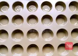 Illustration of how to make crispy cakes 6