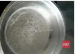 Illustration of how to make matcha mousse 2