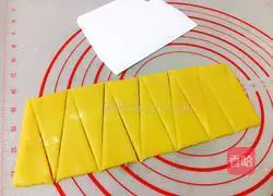 Illustration of how to make cheese crackers 8
