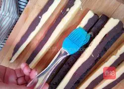 Illustration of how to make plaid biscuits 11