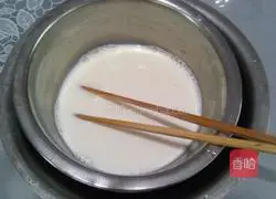 Illustration of how to make egg tarts without whipping cream 3