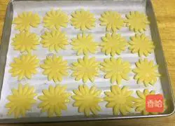 Illustration of how to make egg biscuits 8