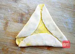 Illustration of how to make pumpkin noodle walnut brown sugar buns 16