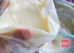 Chocolate Donut Cake Recipe Illustration 8