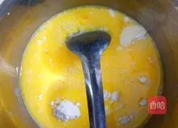 Illustration of how to make Portuguese egg tarts without evaporated milk 3