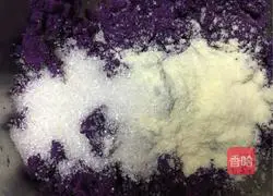 Illustration of how to make purple potato cake 3