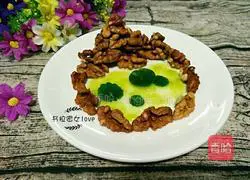 Illustration of how to make walnut kernels 4