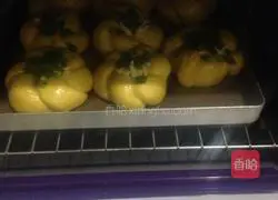 Illustration of how to make pumpkin cheese buns 13