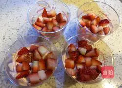 Strawberry Mousse Cup Recipe Illustration 12