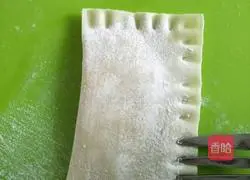 Illustration of how to make wonton skin pineapple pie 9