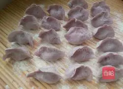 Illustration of how to make purple potato dumplings 13