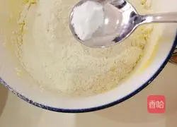 Illustration of how to make witch finger cookies 10