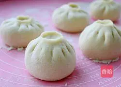 Illustration of how to make bean paste buns 16