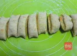 Illustration of how to make pumpkin steamed buns 9