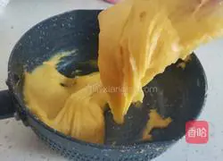 Illustration of how to make lightning puffs 4