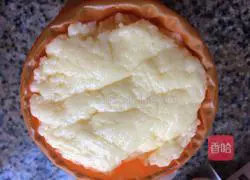 Illustration of how to make classic kadasch puffs 6