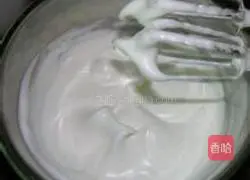 Chiffon Cake Recipe Illustration 4