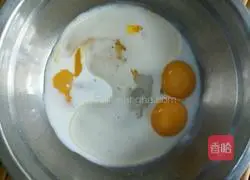 Illustration of how to make chiffon cake 3