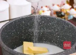 Super detailed tutorial on making strawberry cookie puffs that will make foodies fall for it 3