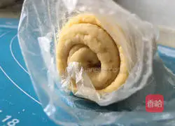 Illustration of how to make Portuguese egg tart crust 12