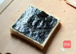 Illustration of how to make seaweed cheese rolls 2