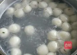Illustration of how to make glutinous rice balls with bean paste 3