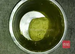 Illustration of how to make peppermint cookies 5