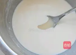 Yellow peach pulp sandwich egg tart recipe 6