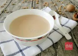 Illustration of how to make walnut soy milk 8