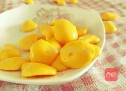 Egg yolk biscuits (9 months old) Illustration of how to make complementary food for babies 1