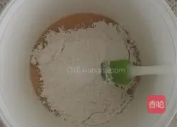 Illustration of how to make walnut cake 7