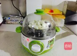 Illustration of how to make purple sweet potato and yam egg tarts 2