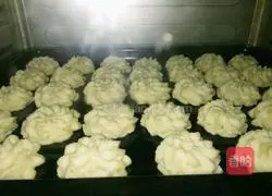 Illustration of how to make green onion cookies 6