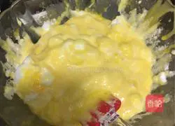 Chiffon Cup Cake Recipe Illustration 3