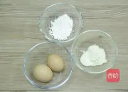 Illustration of how to melt egg yolk into beans 1