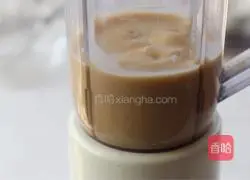 Illustration of how to make caramel banana mousse 13
