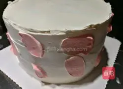 Illustration of how to make cookie and flower birthday cake (six inches) 5