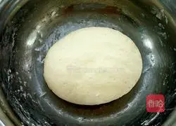 Illustration of how to make bean paste rolls 4
