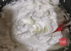 Illustration of how to make chiffon cake 2