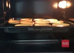 Illustration of how to make whole egg tarts 12