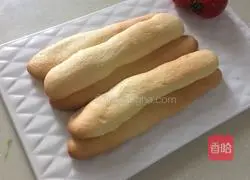 Illustration of how to make finger biscuits 15