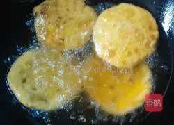 Illustration of how to make pumpkin cake 7