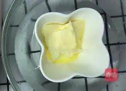 Illustration of how to make chocolate waffles 2