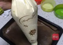 Illustration of making finger biscuits 5