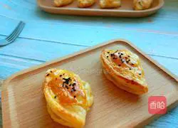 Banana Crispy Egg Tart Skin Version Illustration 8