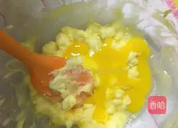 Illustration of how to make crispy thick biscuits 6